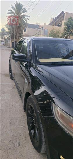 Ford Taurus
